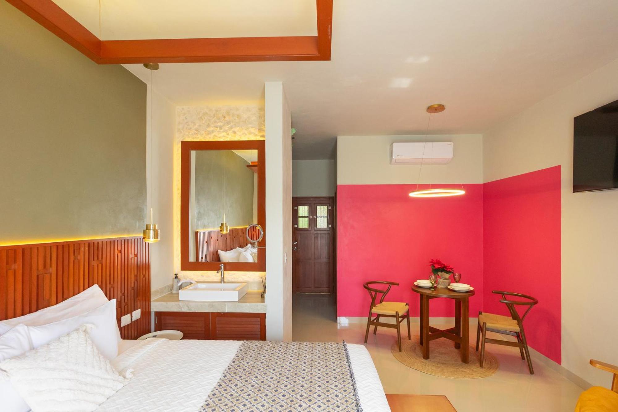 ואיאדוליד Hotel Poquito A Poquito מראה חיצוני תמונה