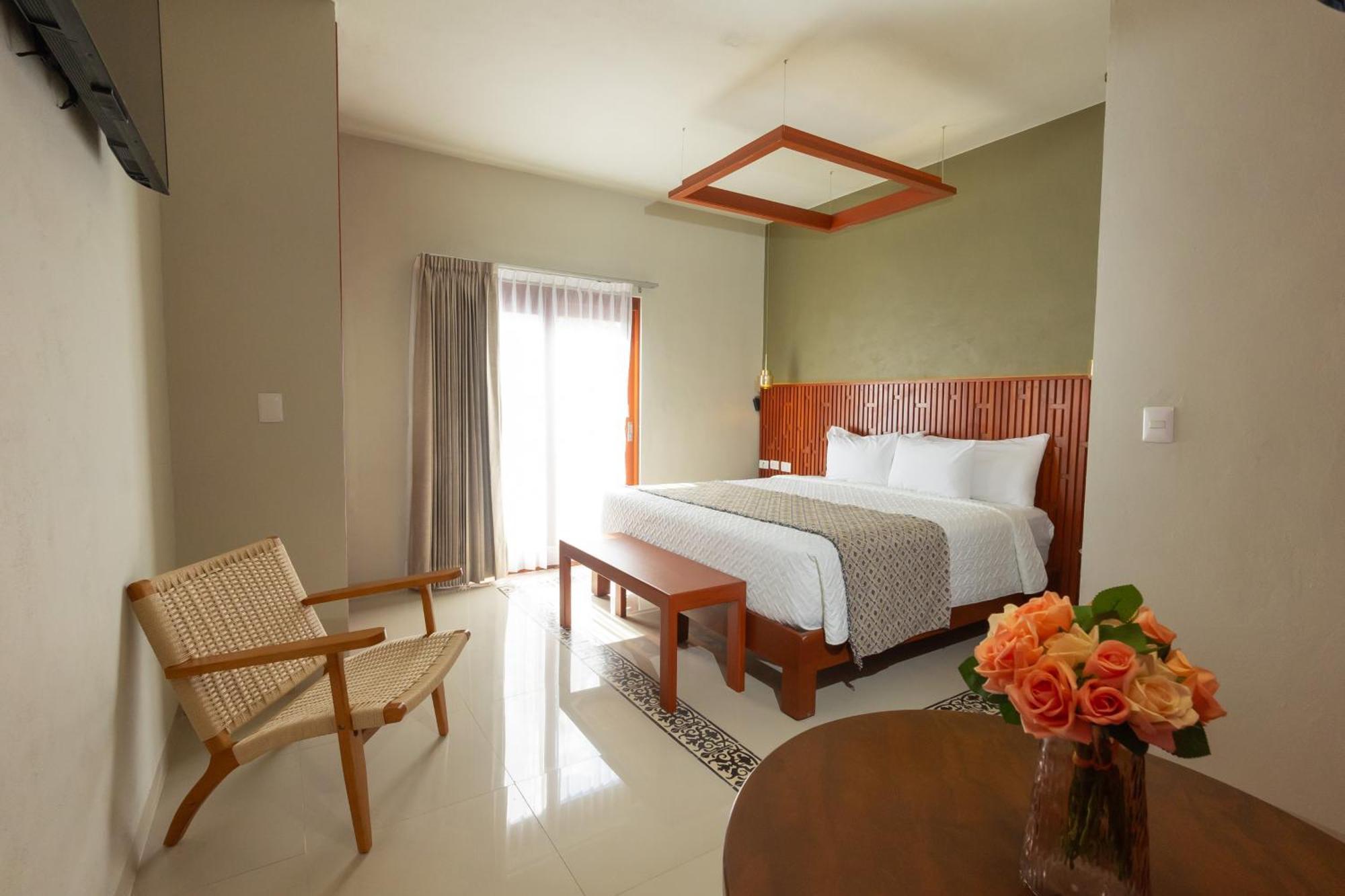 ואיאדוליד Hotel Poquito A Poquito מראה חיצוני תמונה