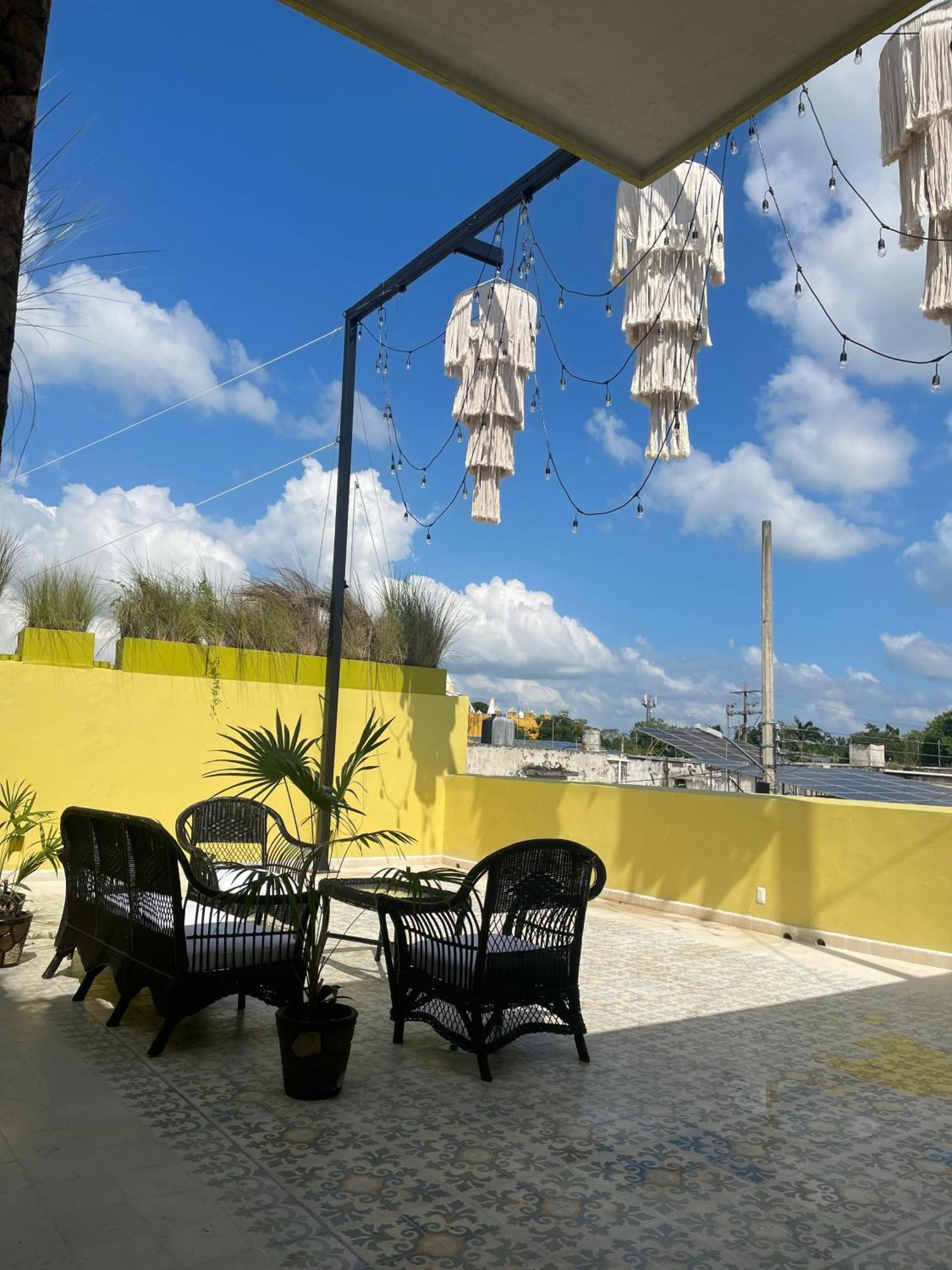 ואיאדוליד Hotel Poquito A Poquito מראה חיצוני תמונה