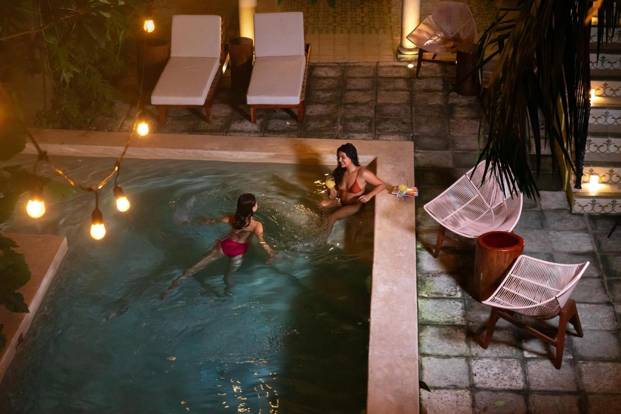 ואיאדוליד Hotel Poquito A Poquito מראה חיצוני תמונה