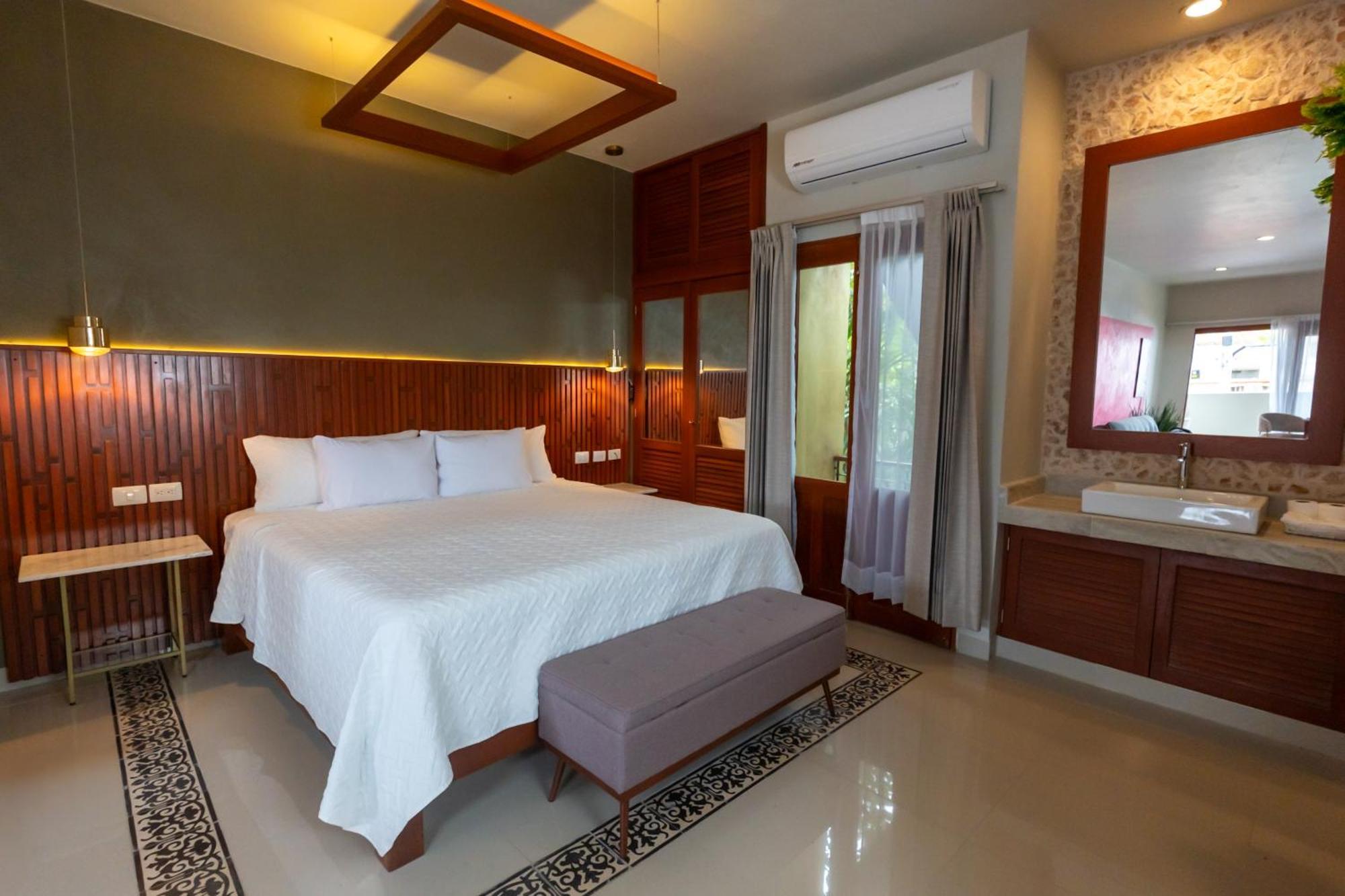 ואיאדוליד Hotel Poquito A Poquito מראה חיצוני תמונה